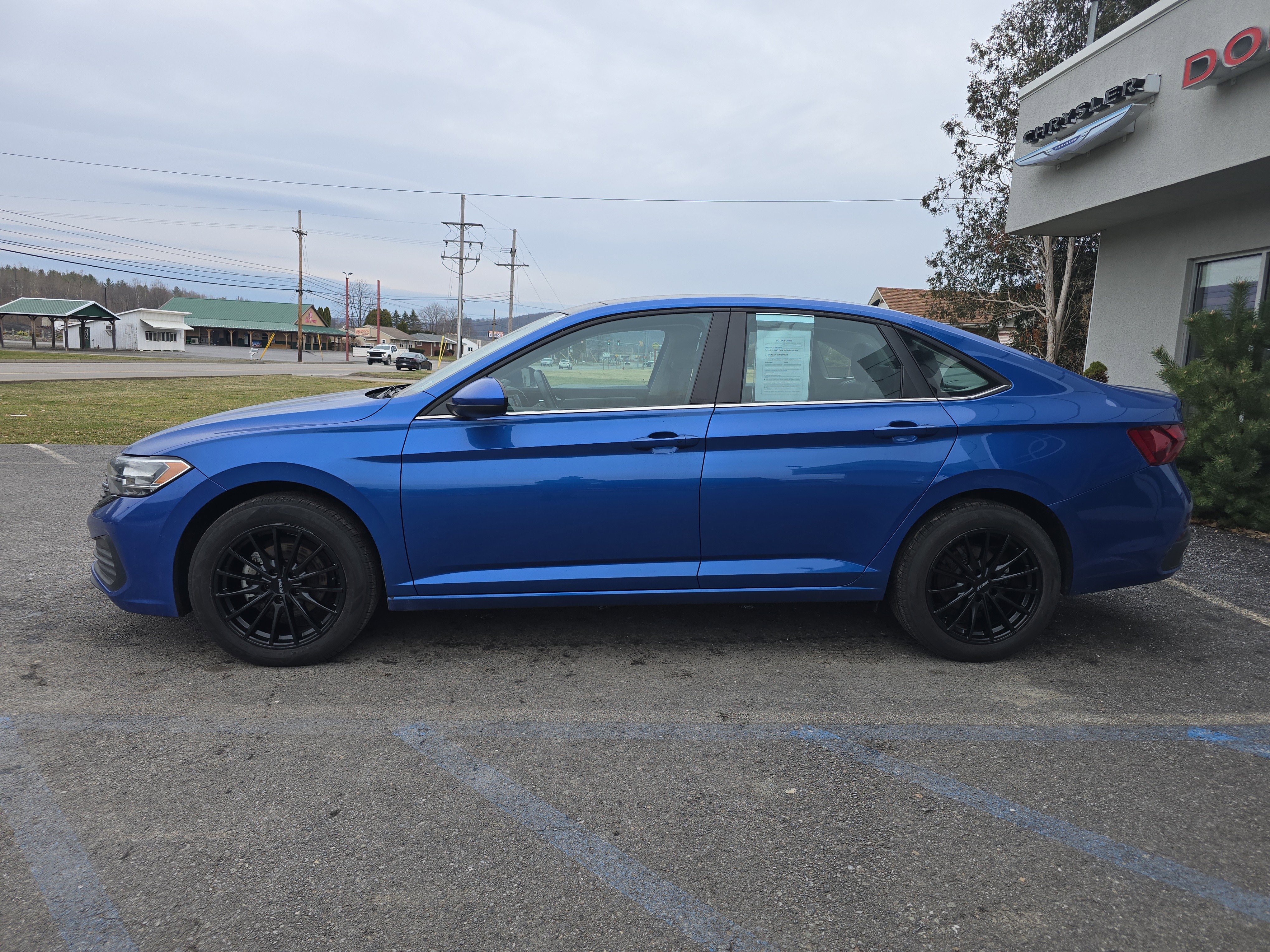 Used 2022 Volkswagen Jetta SE FWD image 7