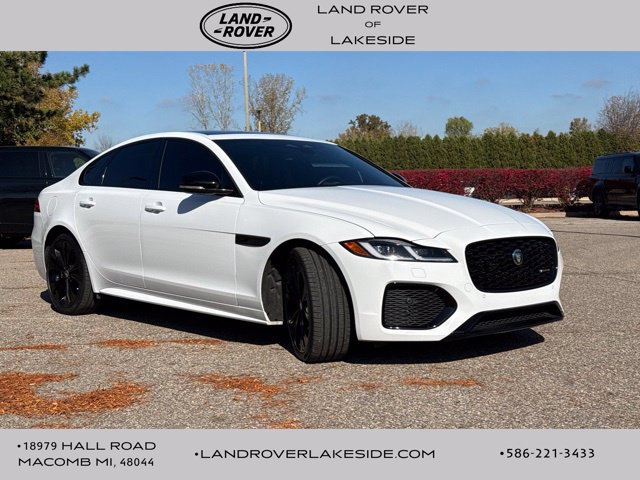 Used 2024 Jaguar XF R-Dynamic SE AWD/4WD image 4