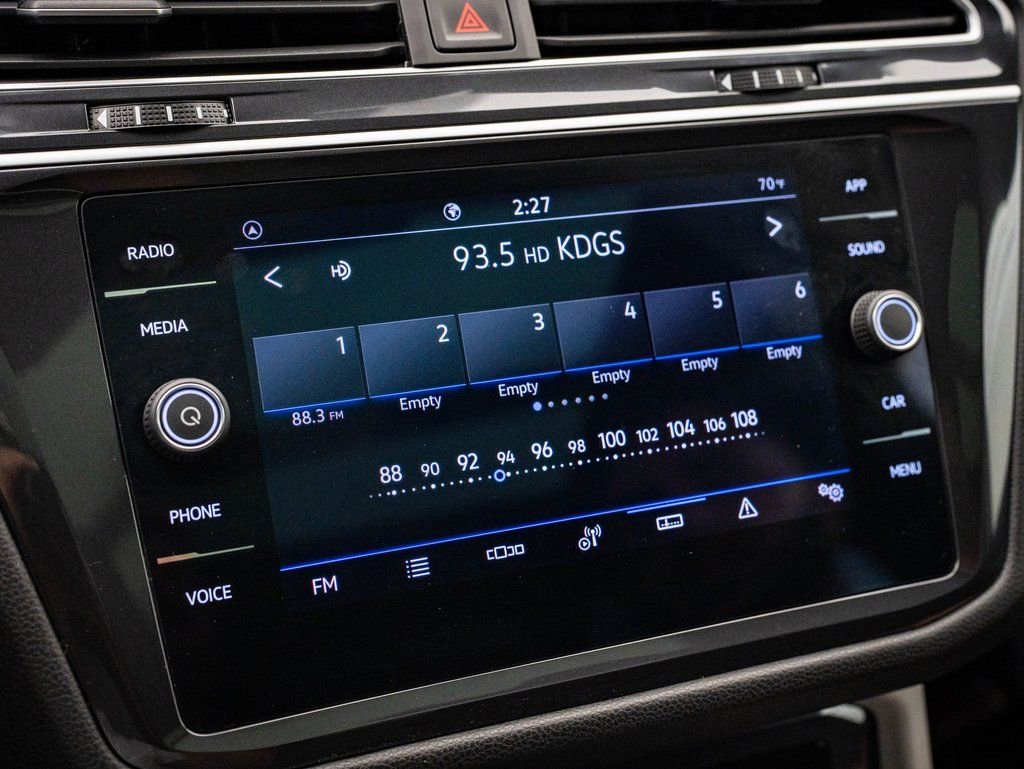 Used 2024 Volkswagen Tiguan SE R-Line image 29