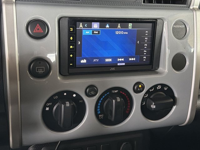 Used 2014 Toyota FJ Cruiser 4WD w/ Upgrade Package image 18