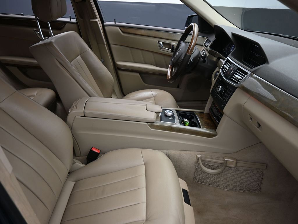 Used 2011 Mercedes-Benz E 350 4MATIC Wagon image 18