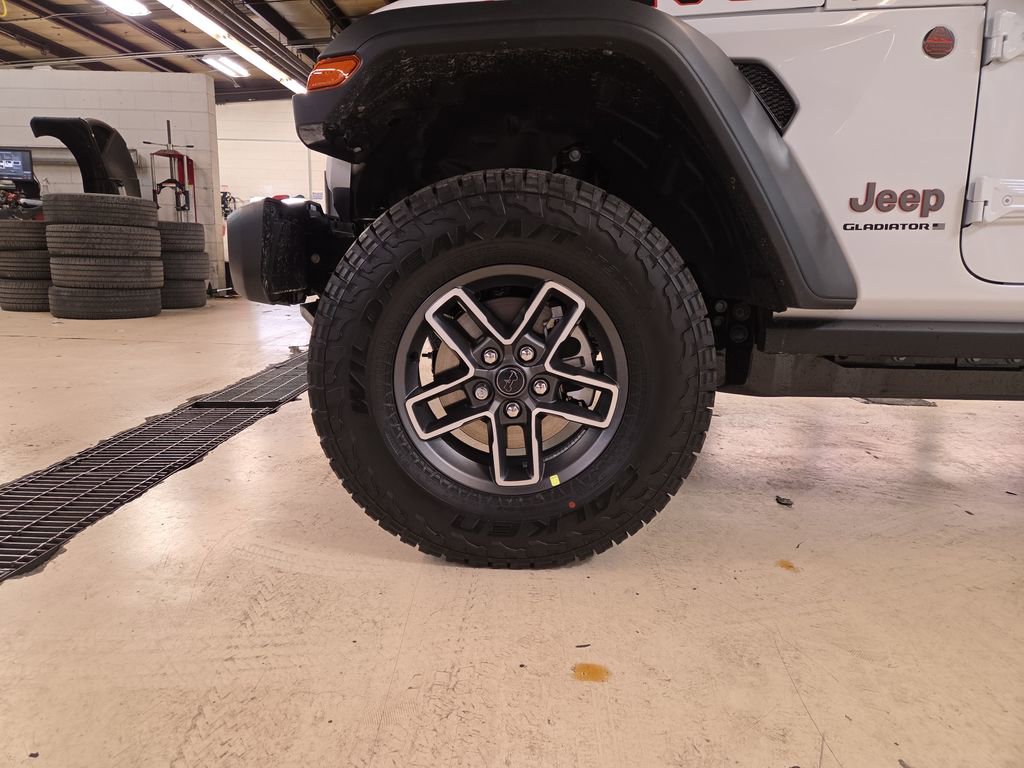 New 2026 Jeep Gladiator Mojave image 25