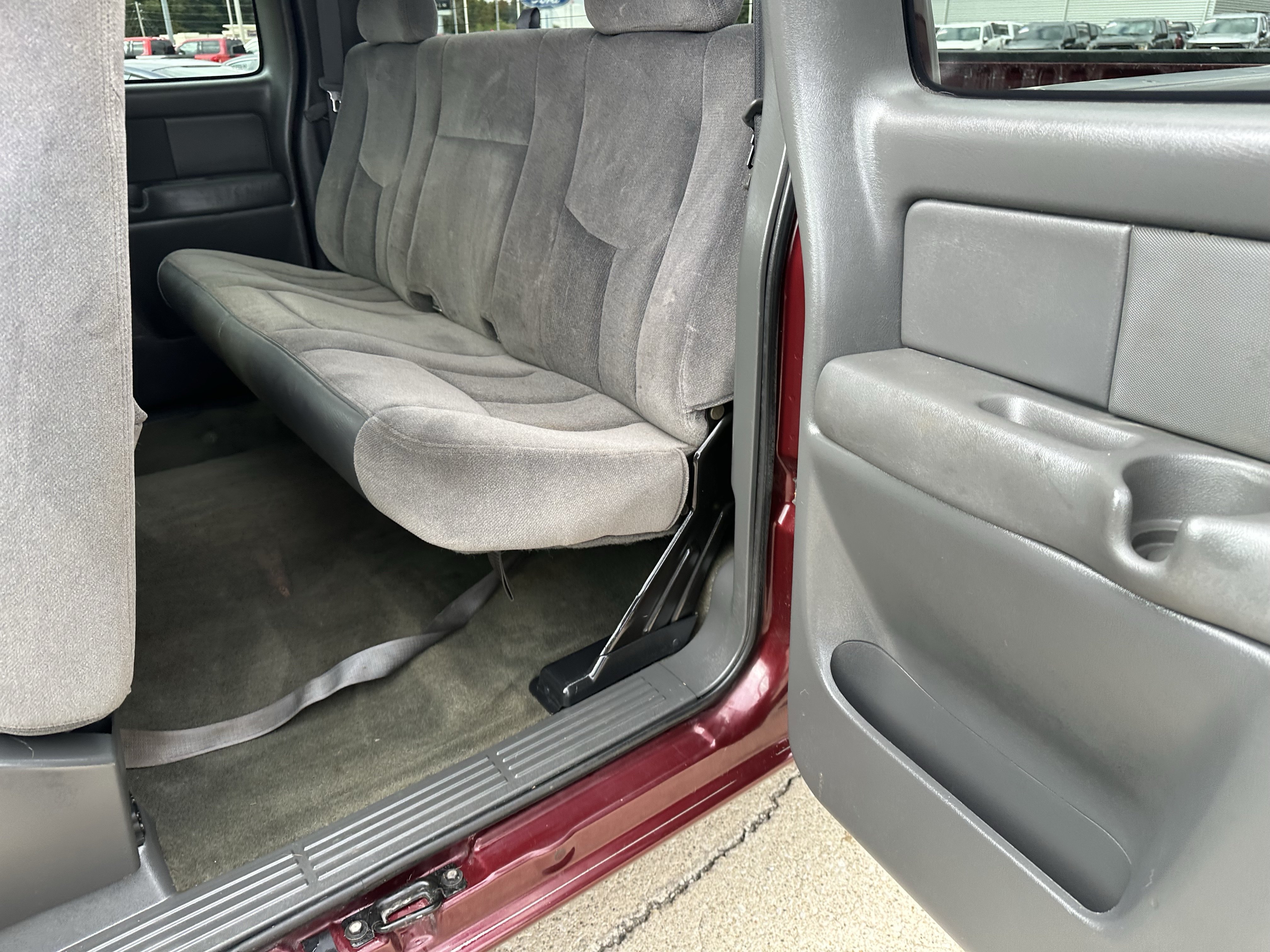 Used 2003 GMC Sierra 1500 SLE RWD image 10