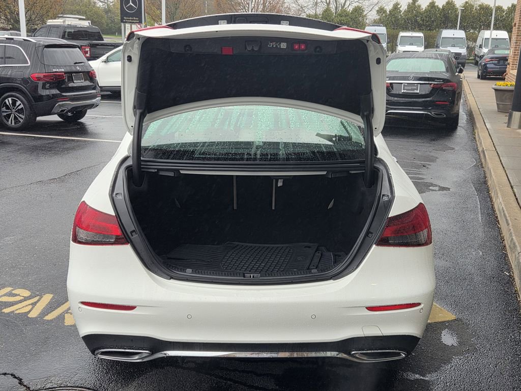 Used 2023 Mercedes-Benz E 450 4MATIC Sedan image 37