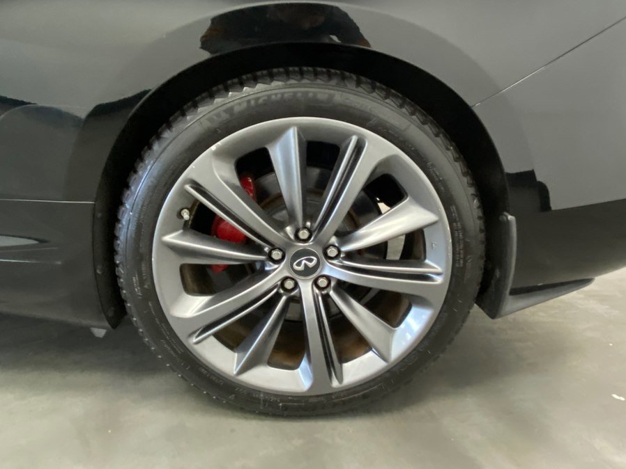Used 2018 INFINITI Q60 Red Sport 400 w/ Pro Active Package image 18