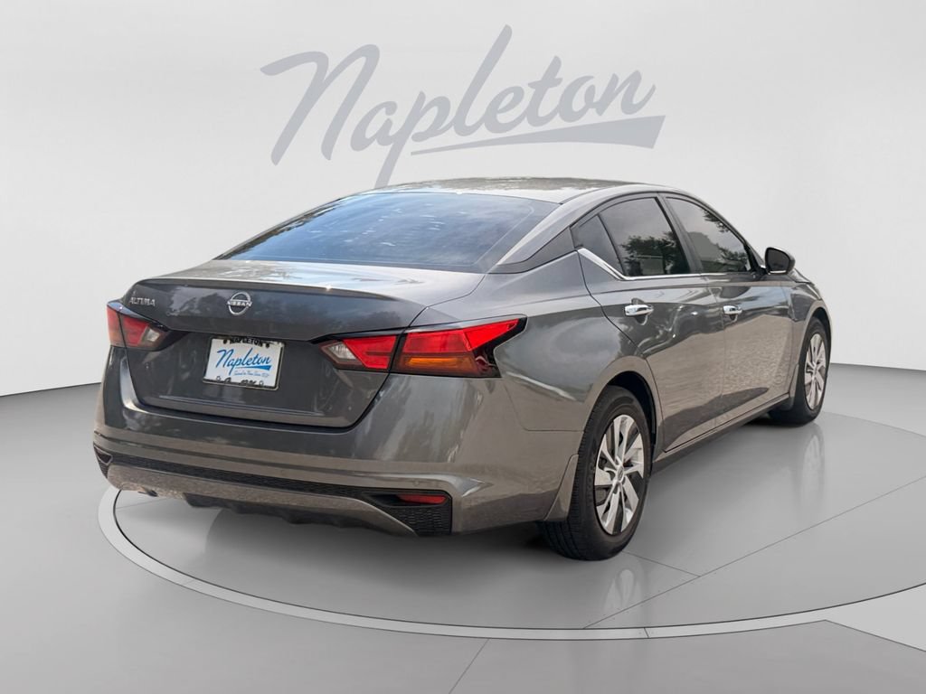 Used 2024 Nissan Altima 2.5 S FWD image 6