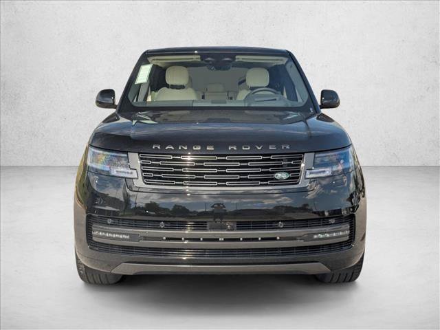 Used 2026 Land Rover Range Rover SE AWD/4WD image 2