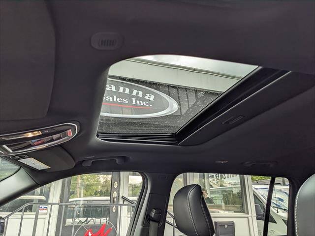 Used 2023 Jeep Grand Cherokee L Laredo AWD/4WD image 10