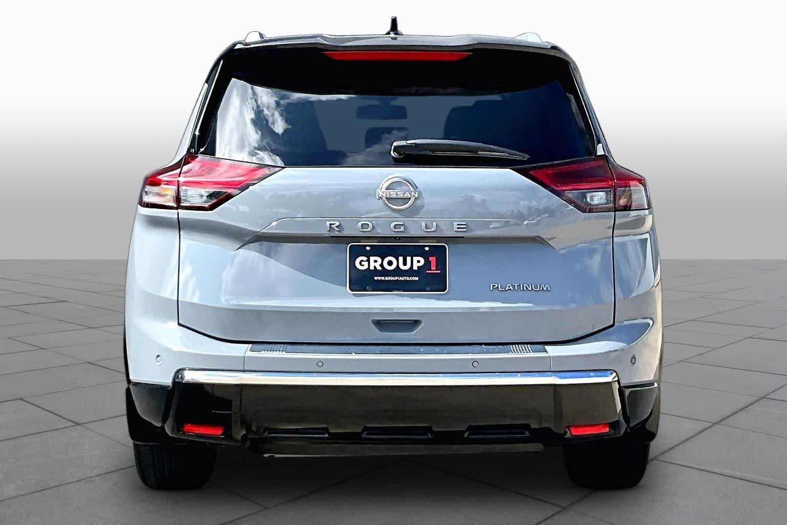 Certified 2024 Nissan Rogue Platinum w/ Platinum Premium Package FWD image 5