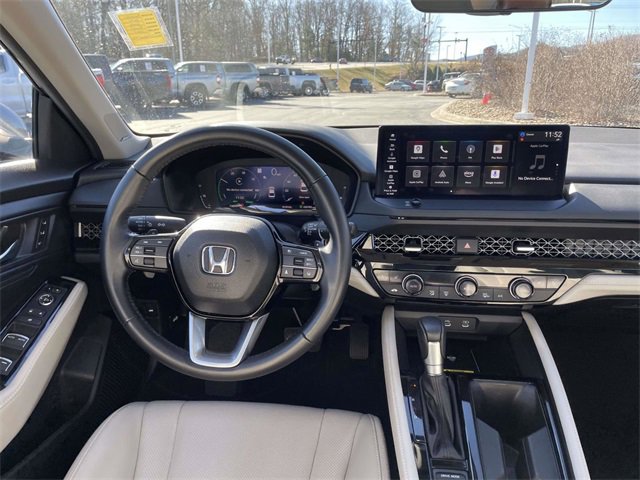 Used 2024 Honda Accord Touring image 14