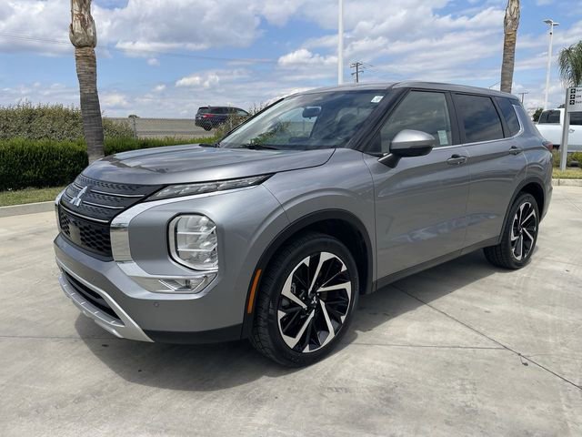 Used 2024 Mitsubishi Outlander SE FWD video 1