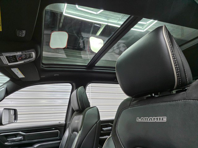 Used 2022 RAM 1500 Laramie AWD/4WD image 21