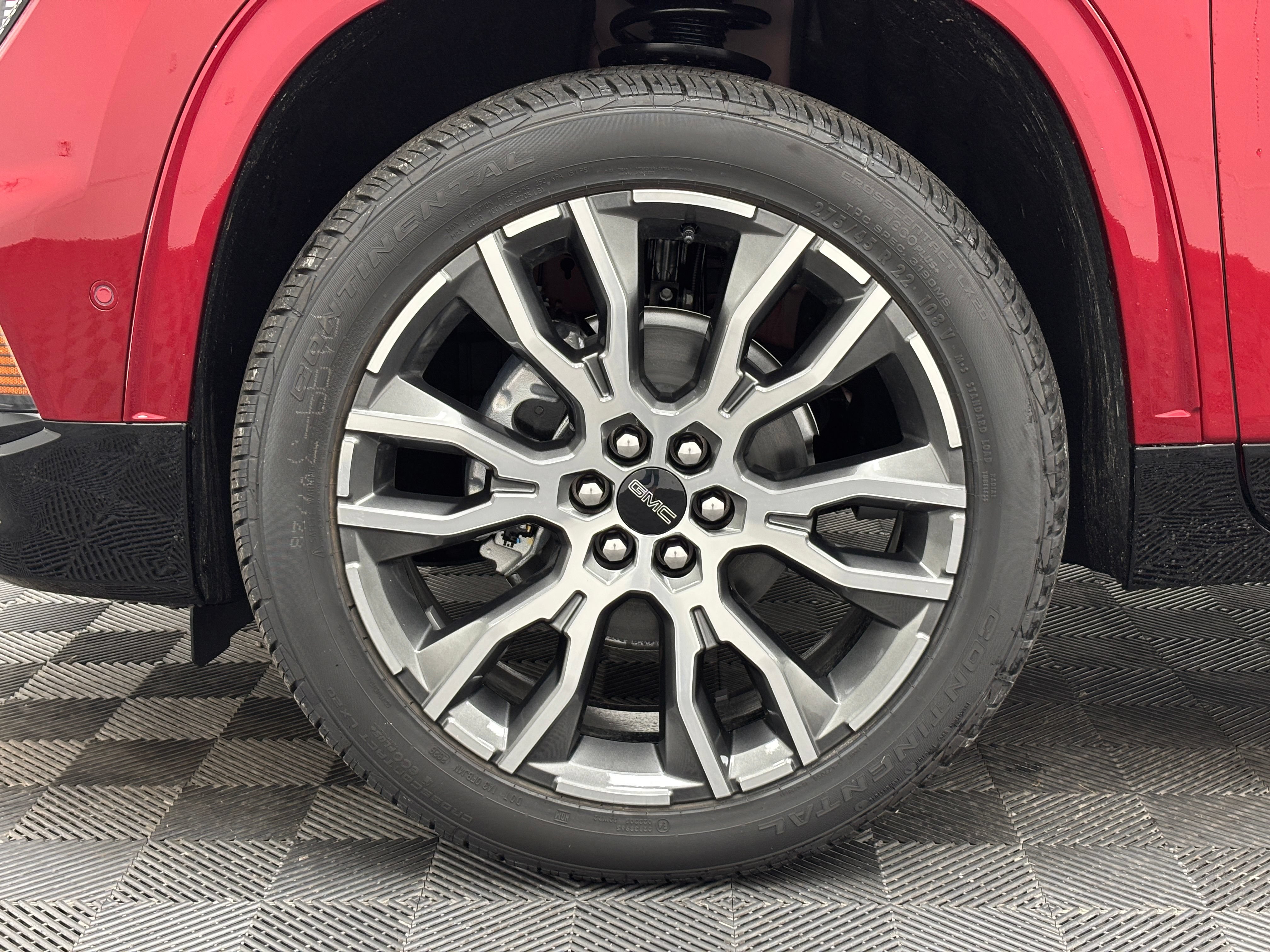 New 2027 GMC Acadia Denali Ultimate w/ LPO, Floor Liner Package AWD/4WD image 19