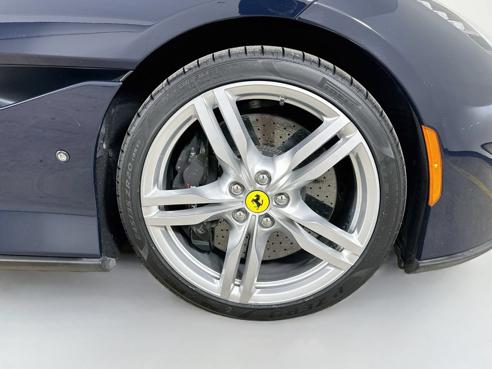 Used 2020 Ferrari Portofino RWD image 66