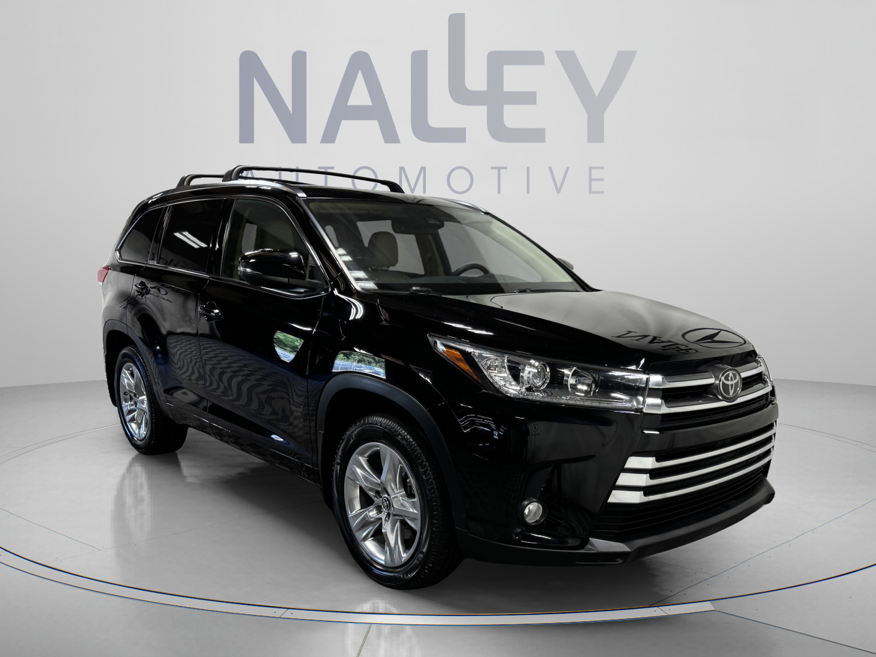 Used 2017 Toyota Highlander Limited AWD/4WD image 7