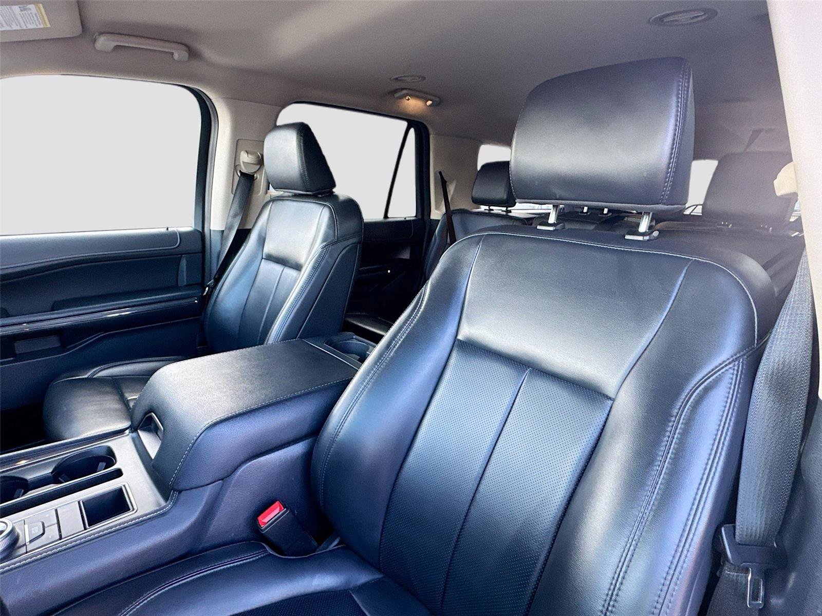 Used 2023 Ford Expedition Max XLT image 21