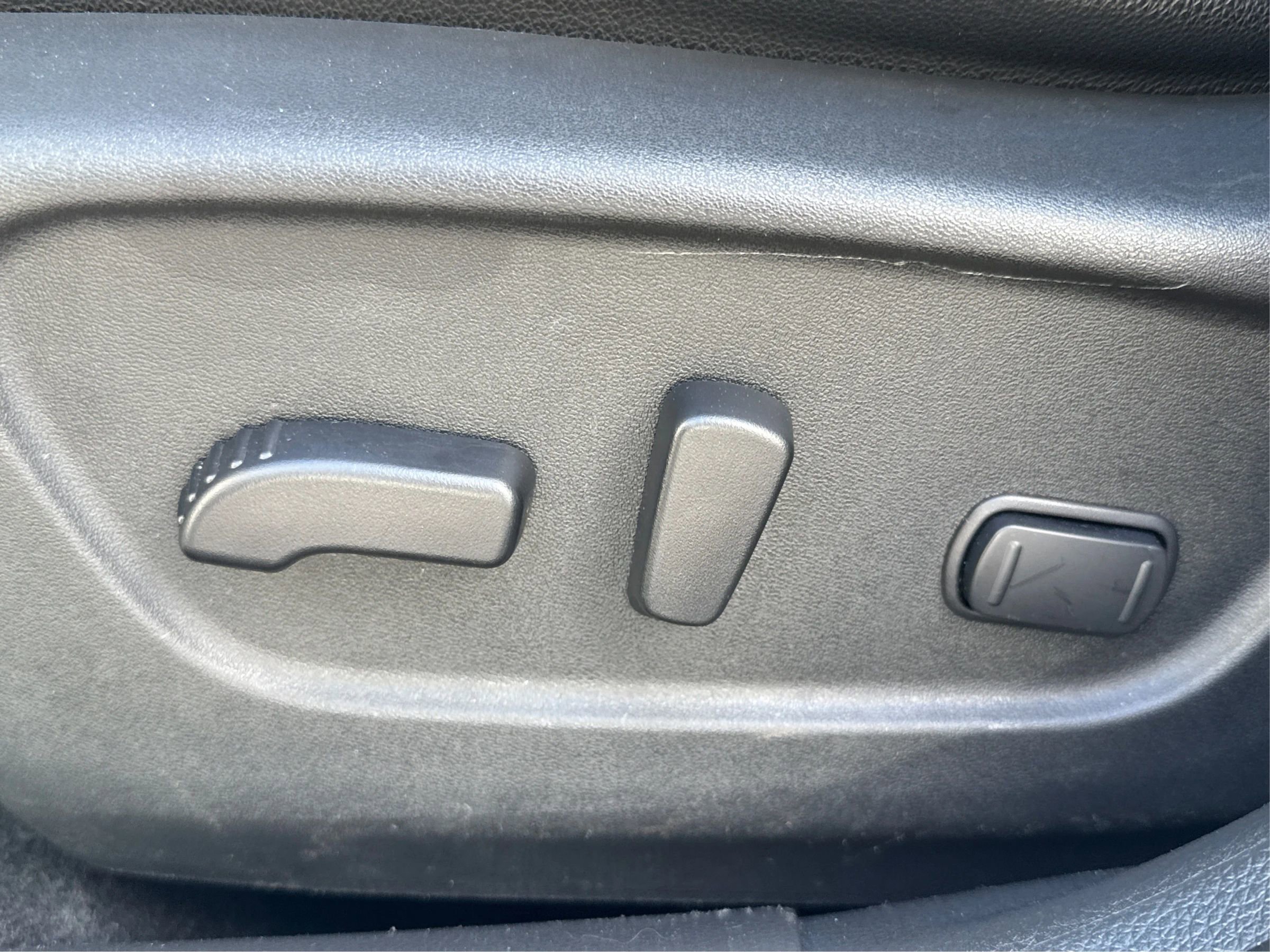 Used 2016 Nissan Rogue SL w/ SL Premium Package image 23