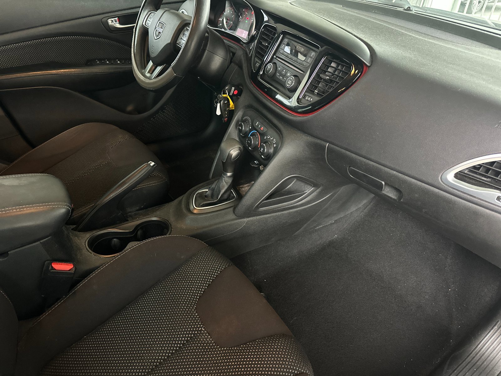 Used 2015 Dodge Dart SXT image 14