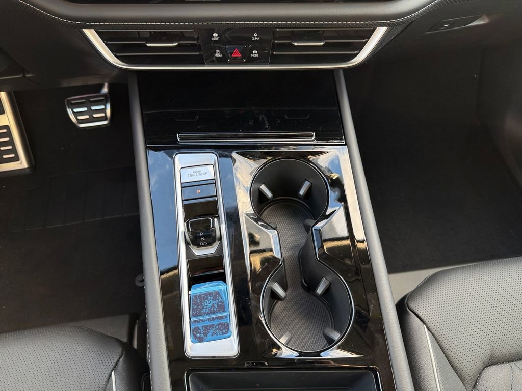 New 2026 Volkswagen Atlas SEL Premium R-Line image 24