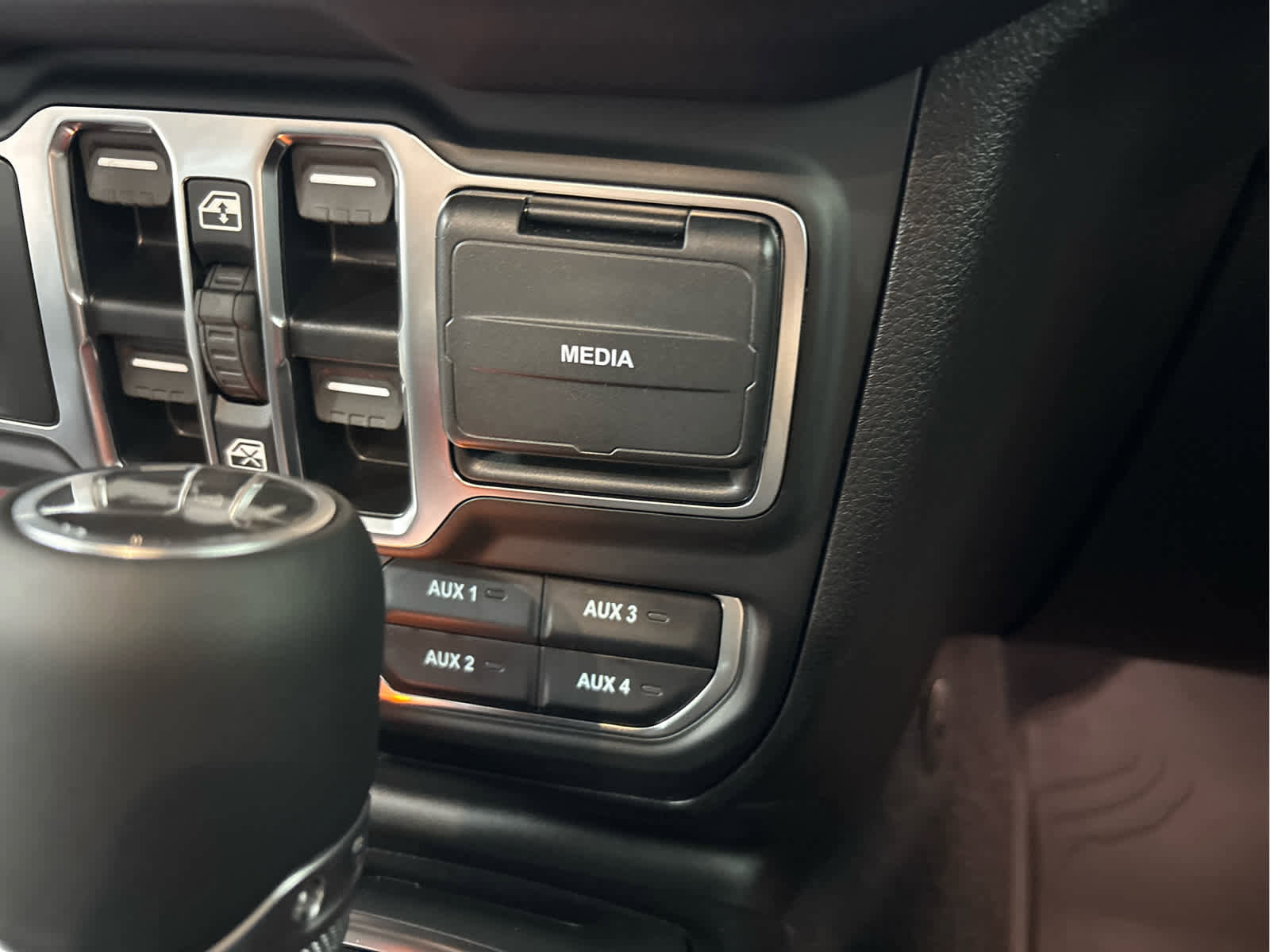 New 2025 Jeep Wrangler Unlimited Rubicon image 25