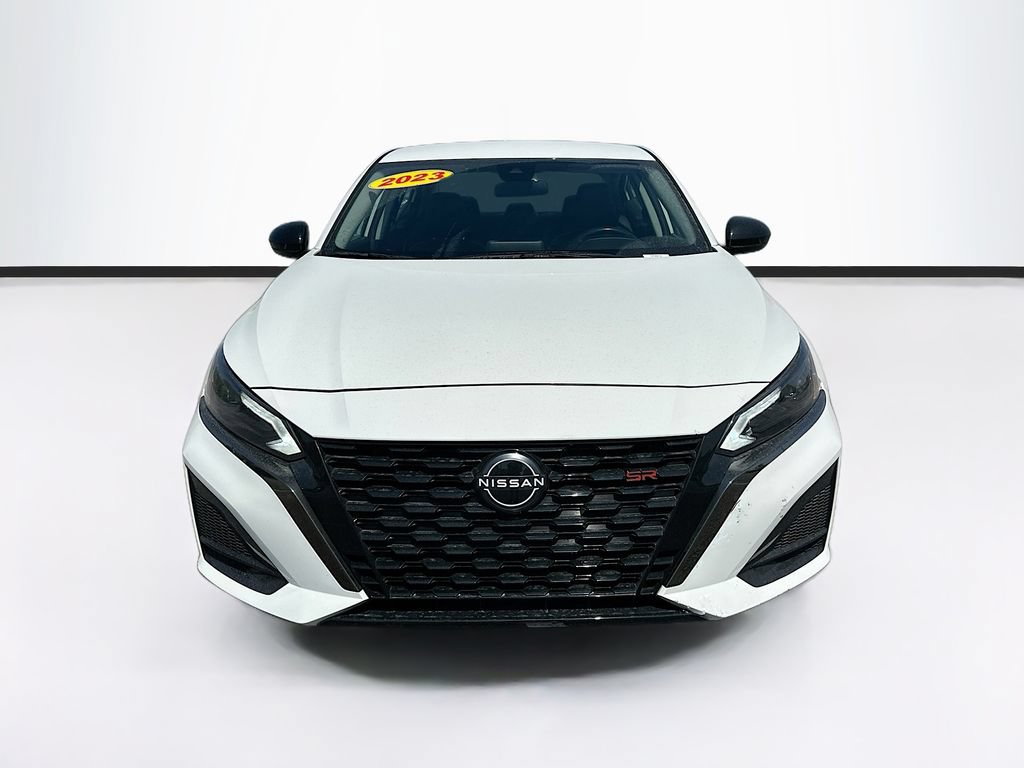 Used 2023 Nissan Altima 2.5 SR FWD image 4