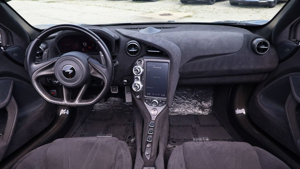 Used 2021 McLaren 720S Luxury RWD image 38