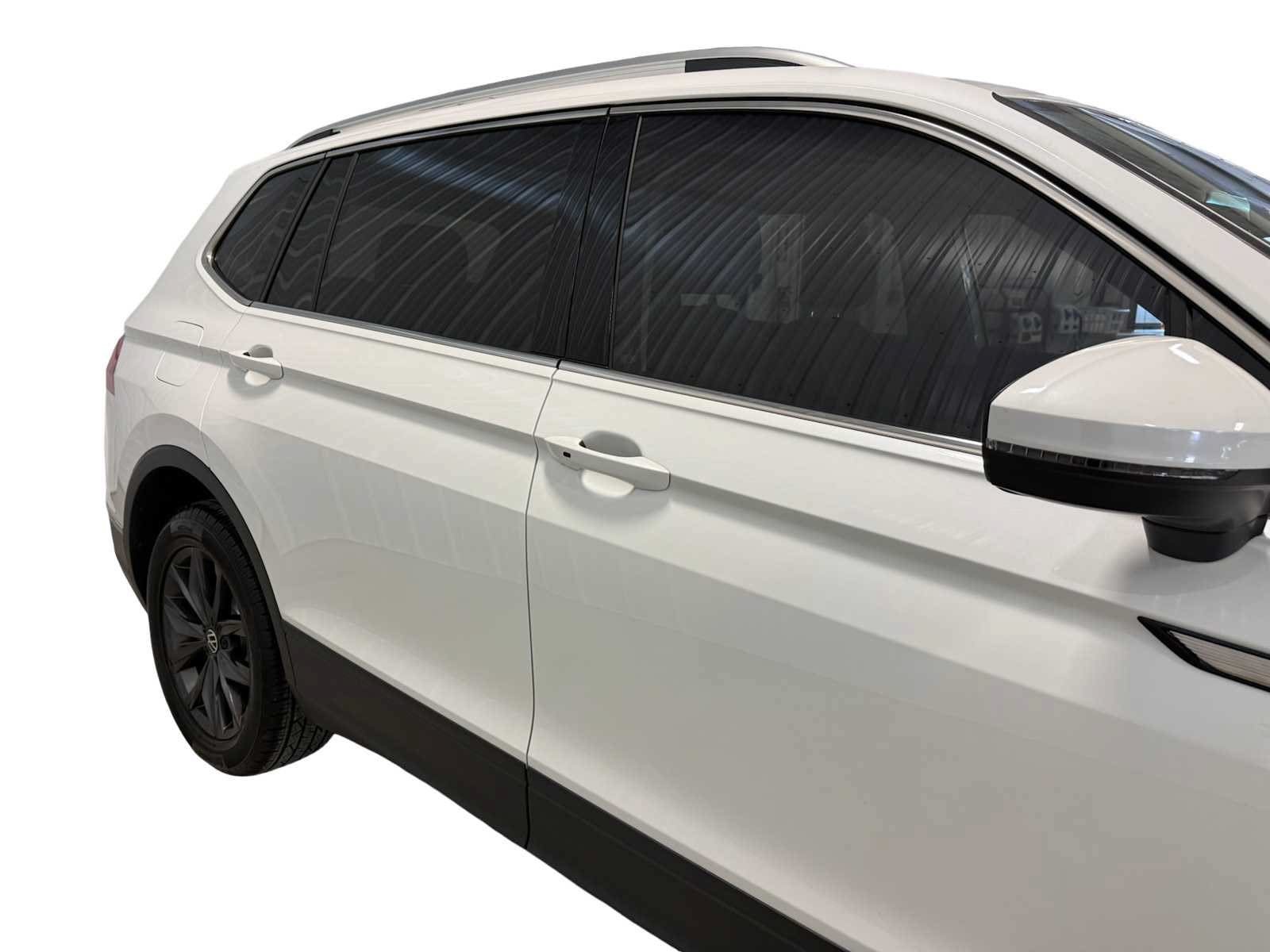 Certified 2023 Volkswagen Tiguan SE FWD image 11