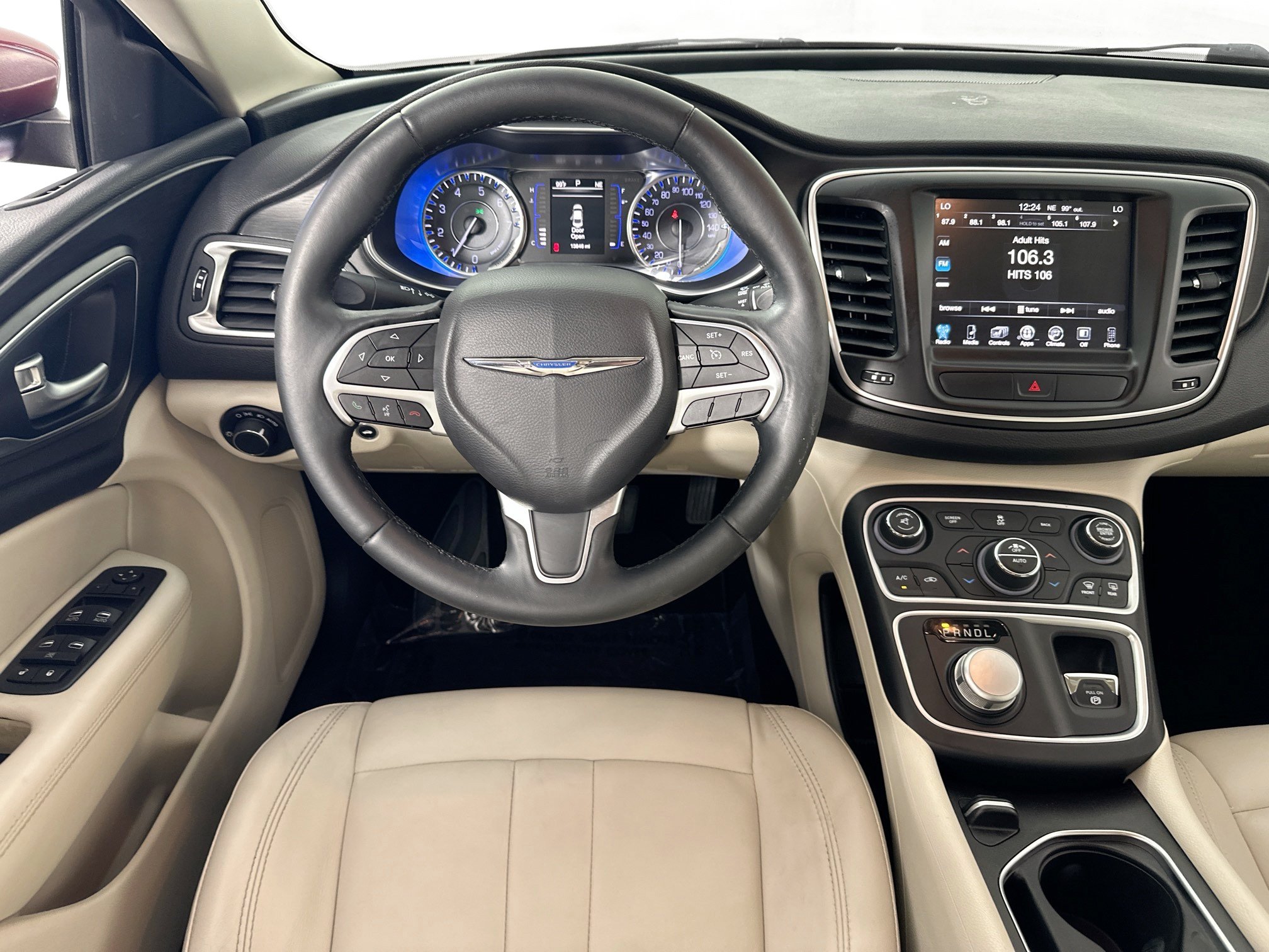 Used 2017 Chrysler 200 Limited Platinum w/ Comfort & Convenience Group FWD image 21