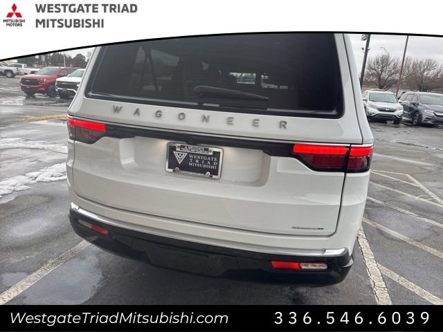 Used 2024 Jeep Wagoneer L Series II w/ Flexible Seating Group image 9