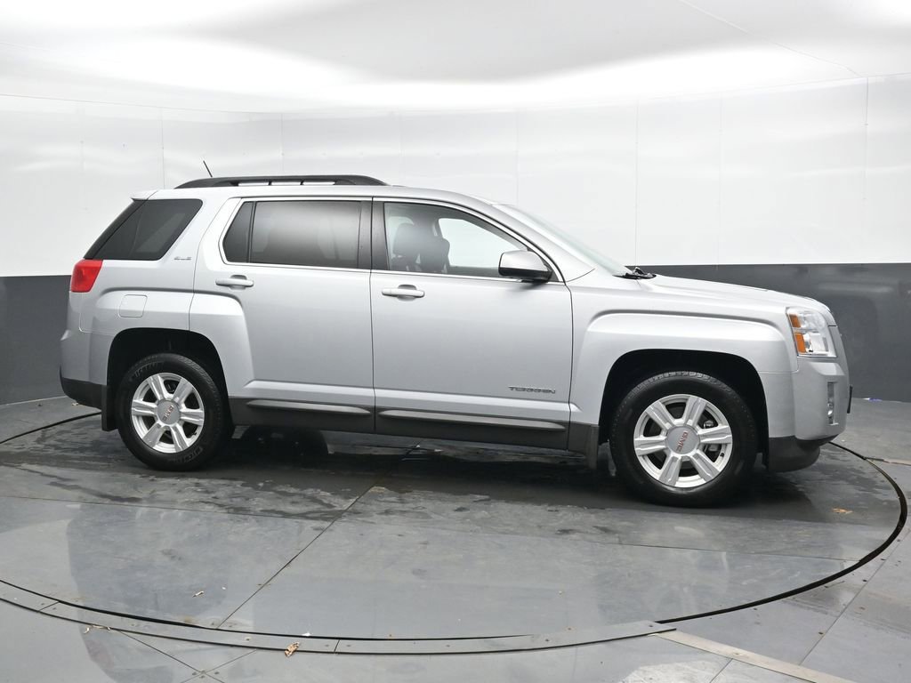 Used 2015 GMC Terrain SLE image 3