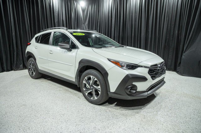 Used 2024 Subaru Crosstrek 2.0i Premium AWD/4WD image 3