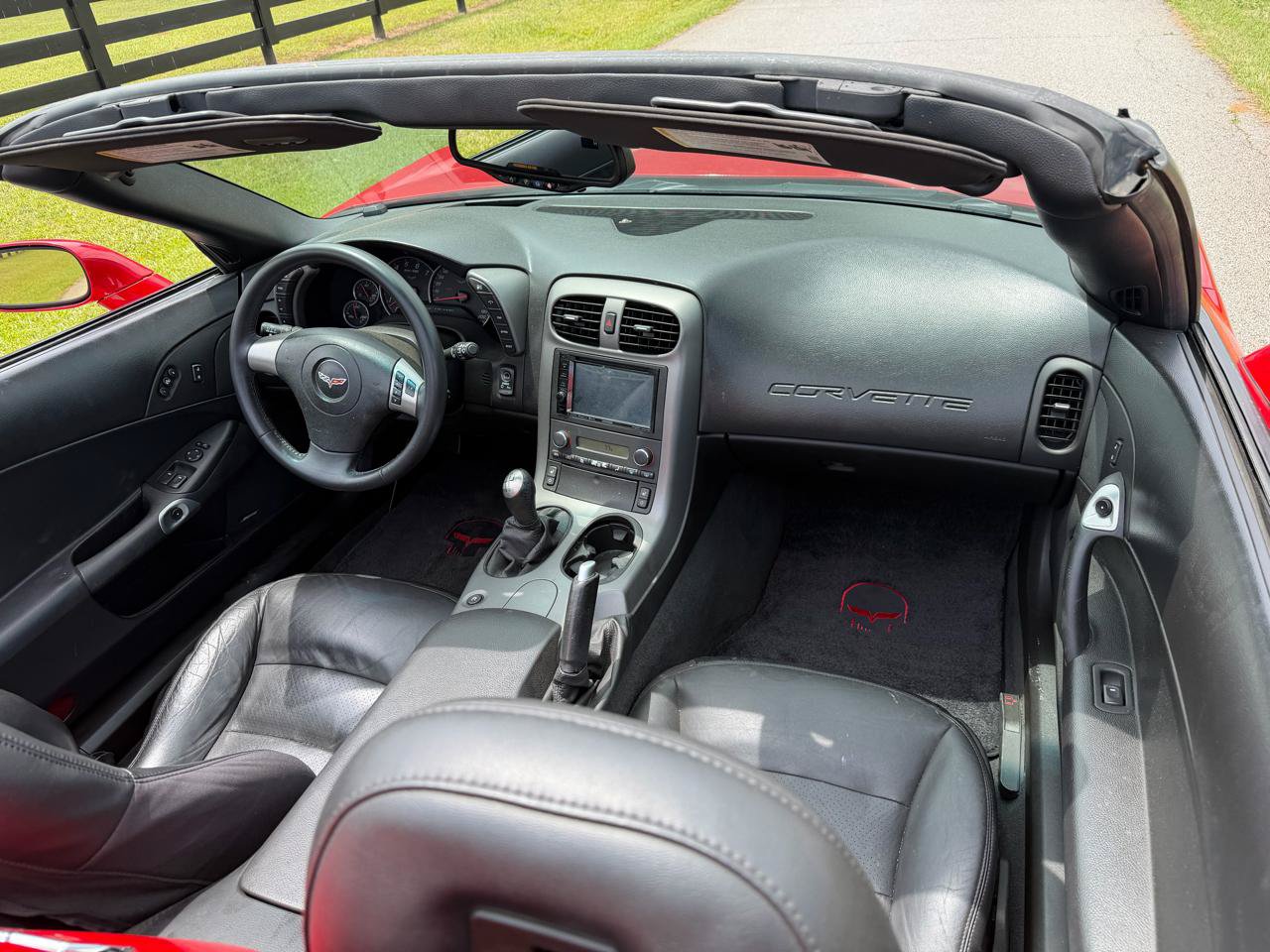 Used 2007 Chevrolet Corvette Convertible w/ Preferred Equipment Group RWD image 18