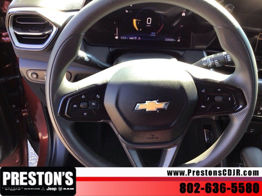 Used 2025 Chevrolet TrailBlazer LT AWD/4WD image 12