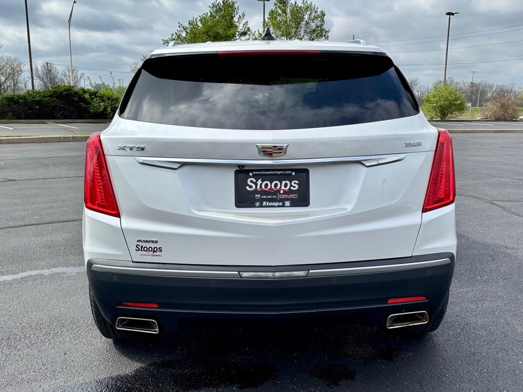 Used 2017 Cadillac XT5 Luxury w/ Driver Awareness Package image 6