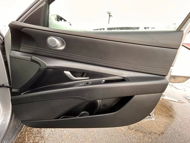 Used 2024 Hyundai Elantra SEL image 35