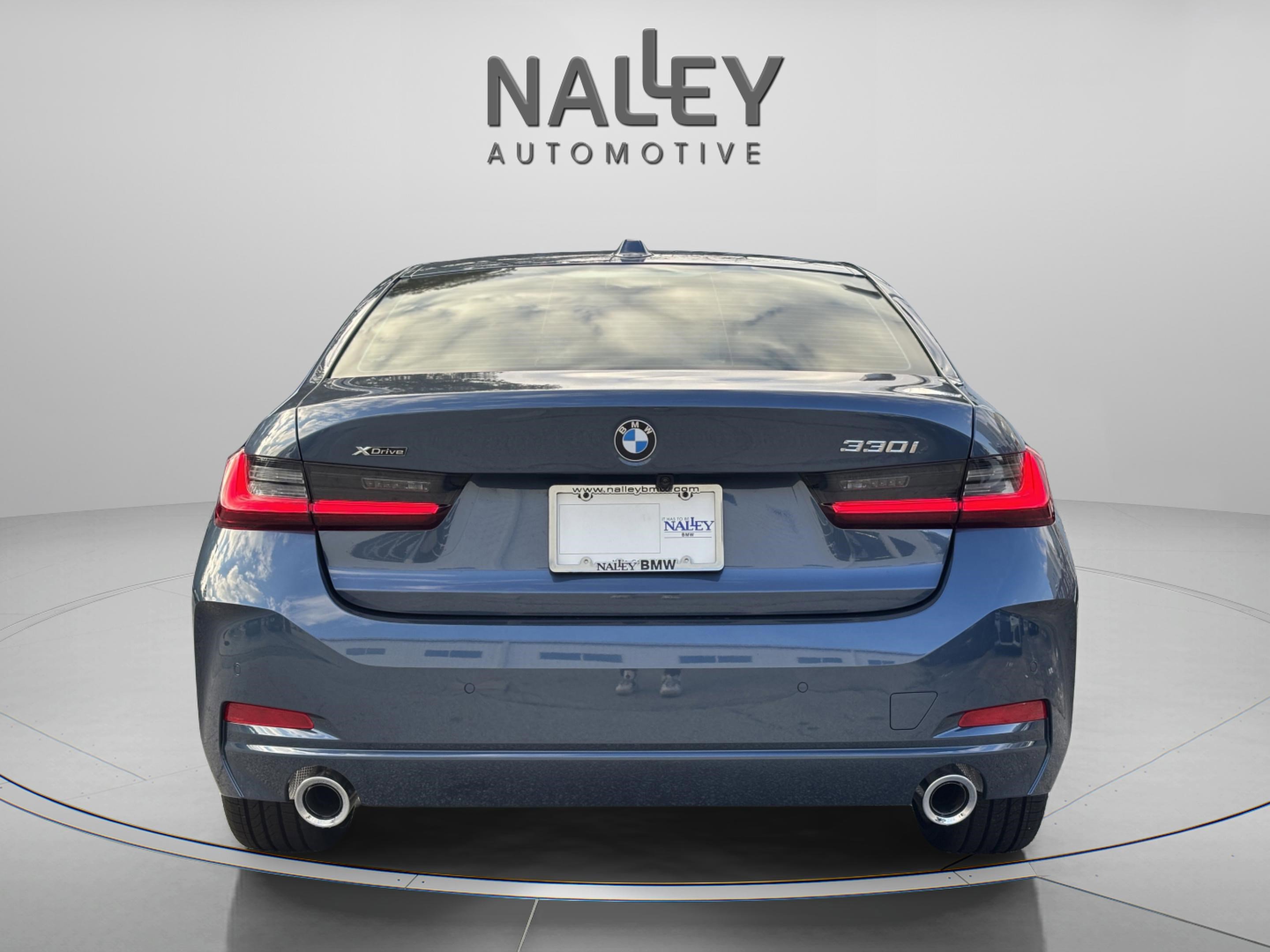 Used 2026 BMW 330i xDrive Sedan w/ Convenience Package image 4