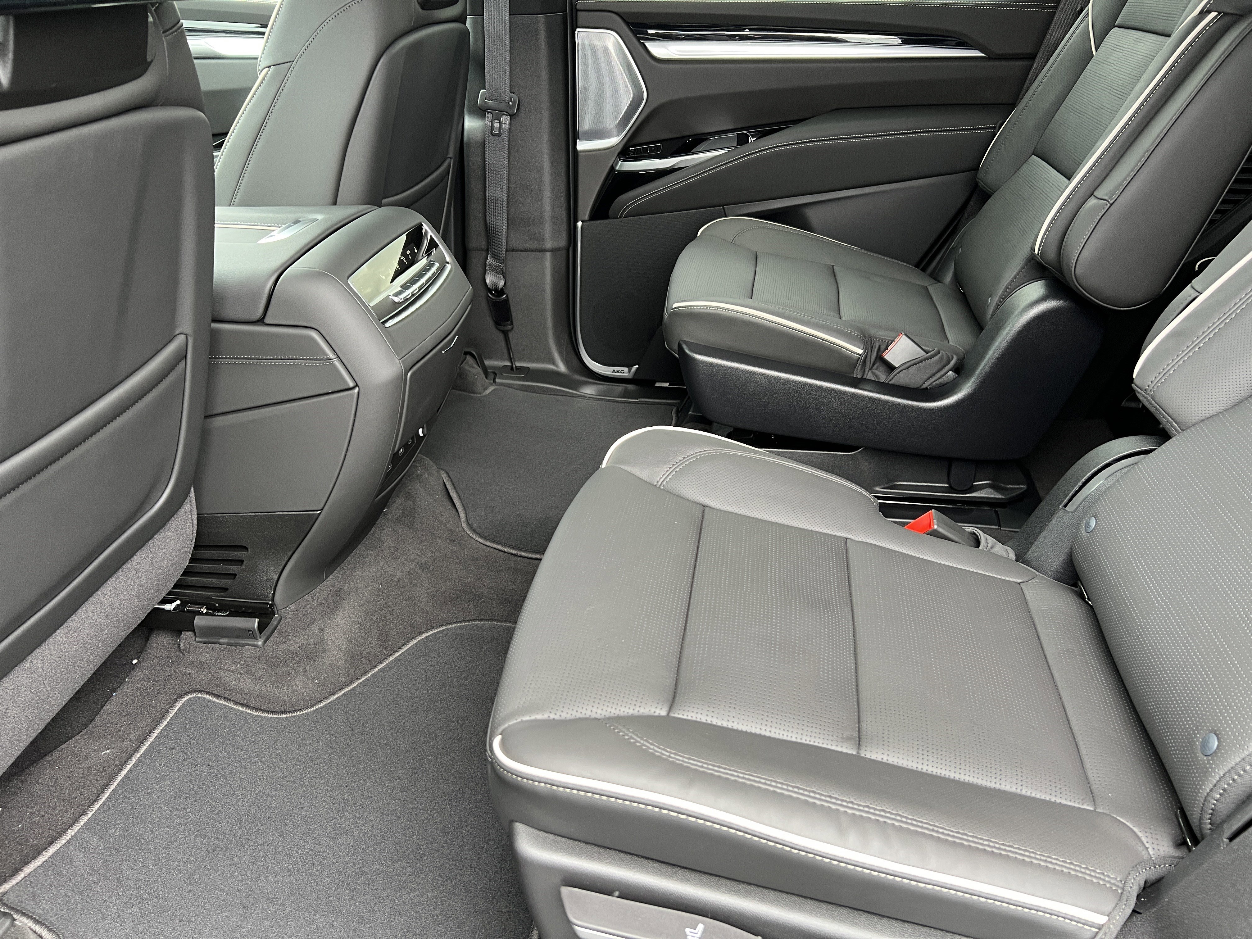 New 2026 Cadillac Escalade Sport w/ Touring Package image 15