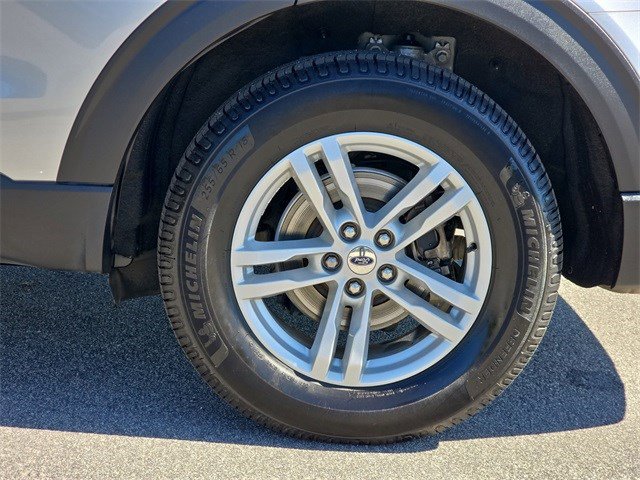 Used 2021 Ford Explorer XLT image 30