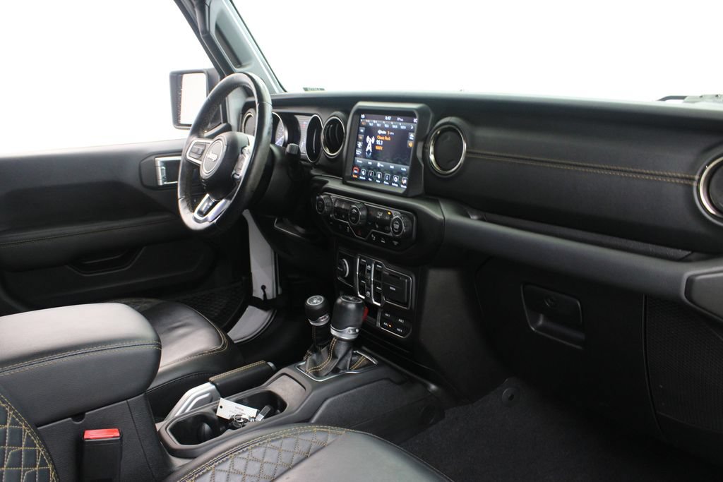 Used 2021 Jeep Wrangler Unlimited Sahara AWD/4WD image 24