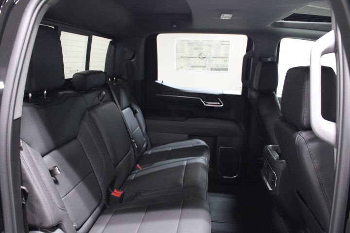 New 2026 GMC Sierra 1500 SLT w/ SLT Premium Plus Package image 32
