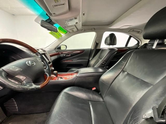 Used 2012 Lexus LS 460 w/ Comfort Pkg RWD image 12