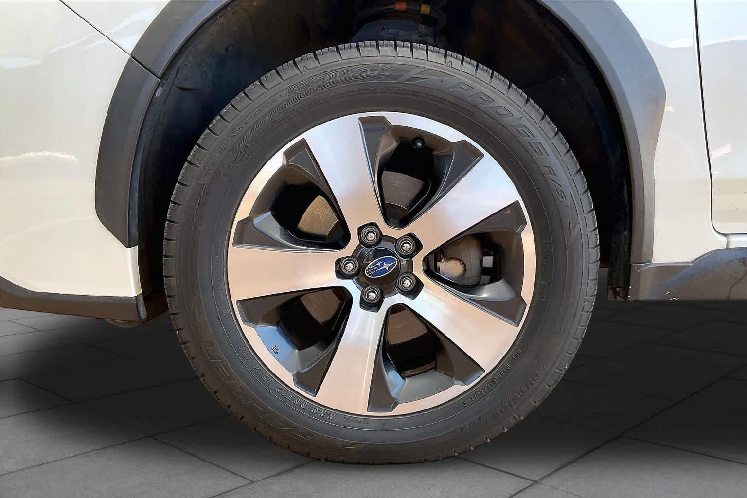 Used 2016 Subaru Crosstrek Touring AWD/4WD image 12
