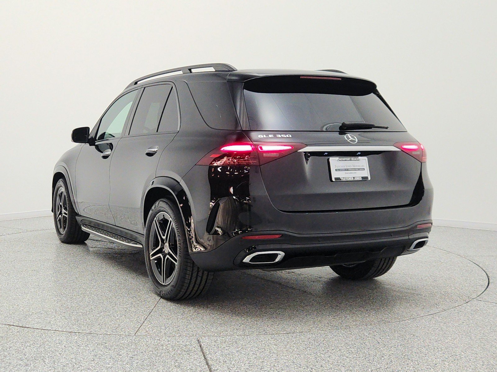 Used 2025 Mercedes-Benz GLE 350 4MATIC image 7