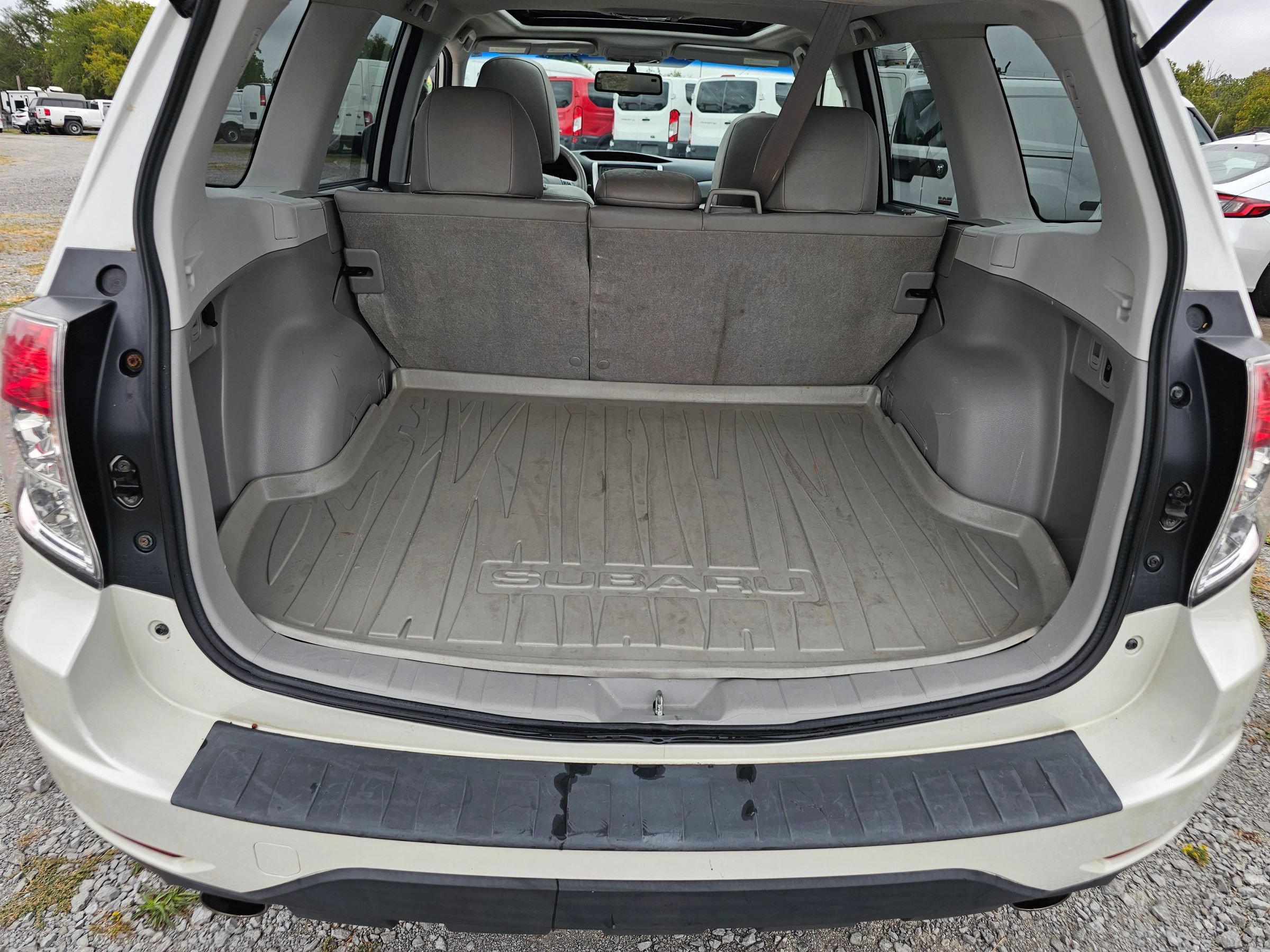 Used 2011 Subaru Forester 2.5X Touring AWD/4WD image 9