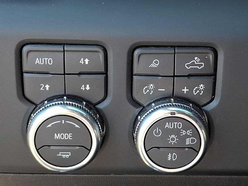 Used 2023 GMC Sierra 1500 Denali AWD/4WD image 25