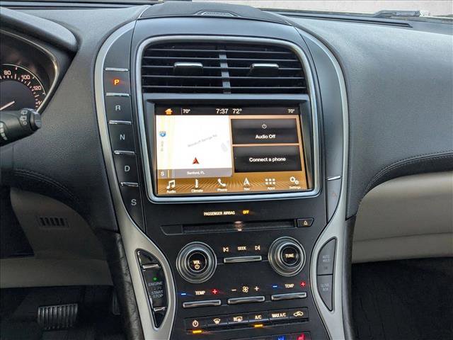 Used 2016 Lincoln MKX Reserve w/ Cargo Utility Package FWD image 10