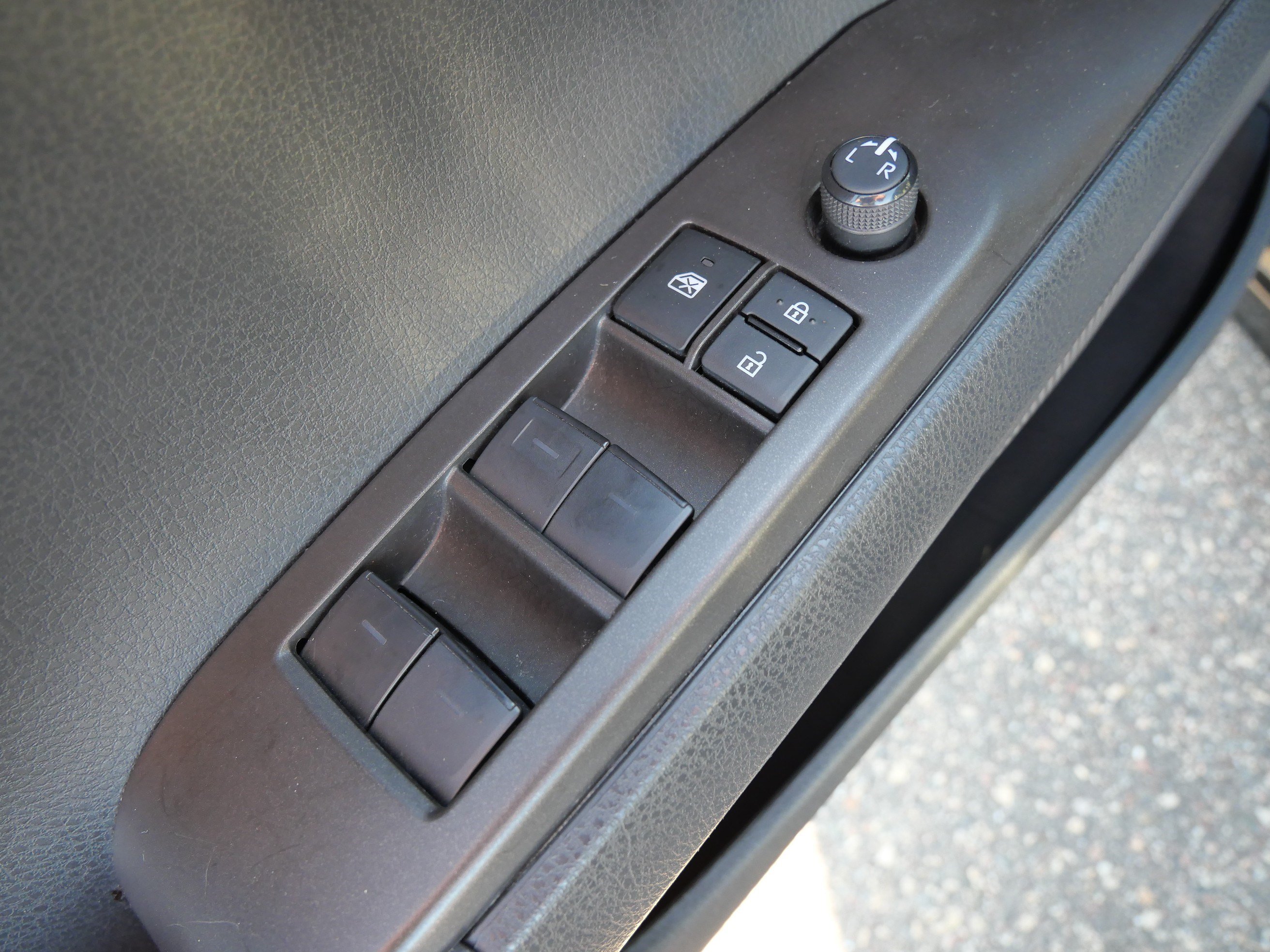 Used 2024 Toyota Camry SE w/ Protection Package (Q2) (TMS) FWD image 20