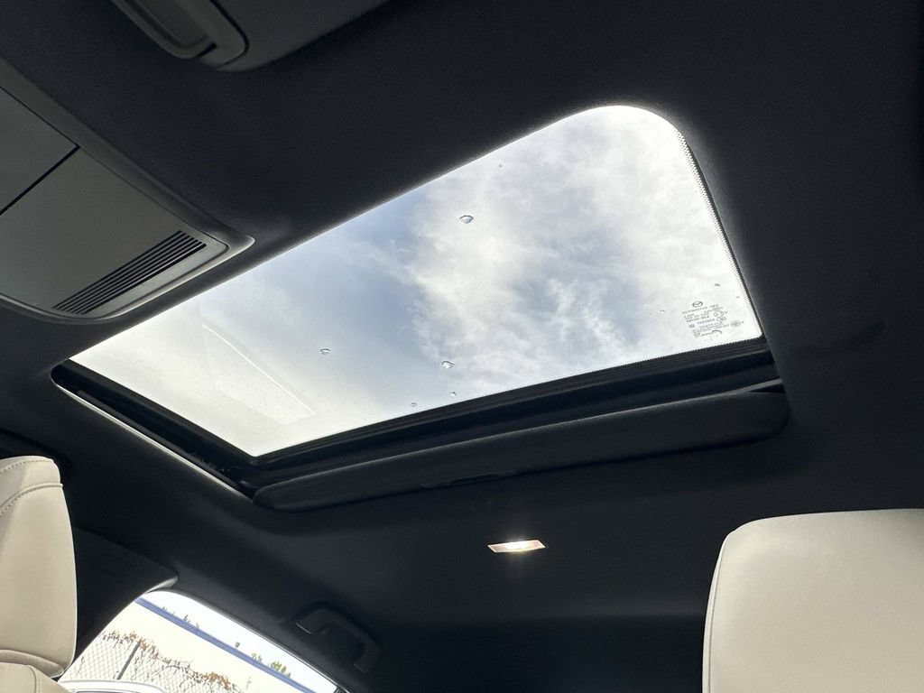 Used 2024 MAZDA MAZDA3 s FWD image 30