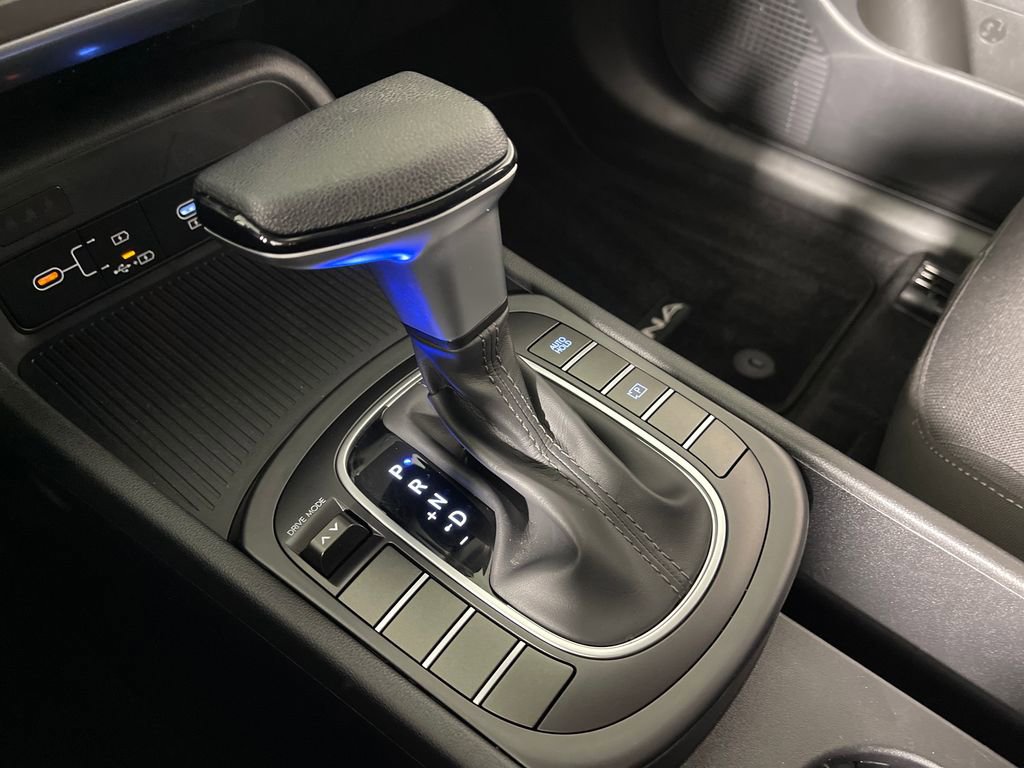 Certified 2024 Hyundai Kona SE FWD image 24