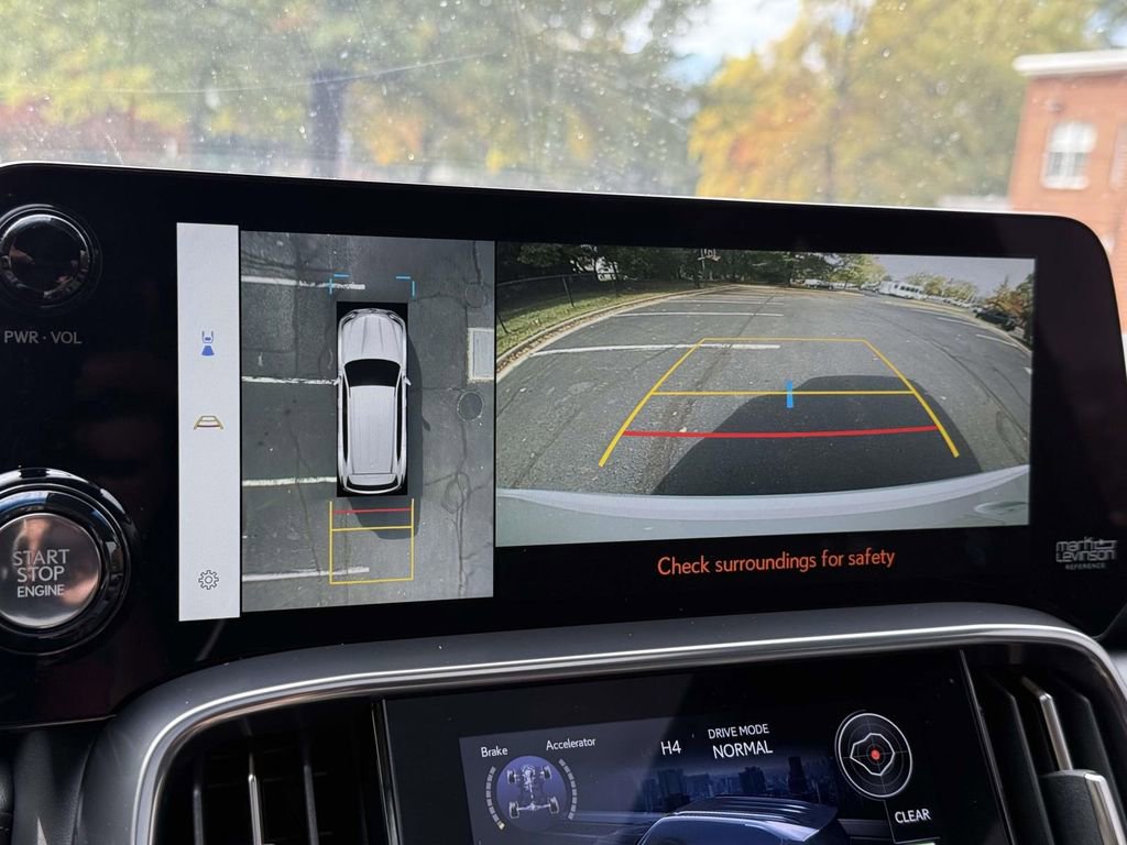 Used 2024 Lexus LX 600 F Sport image 11